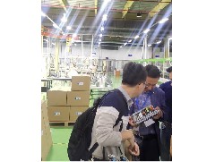 廣東某上市公司到我燈具生產基地考察交流